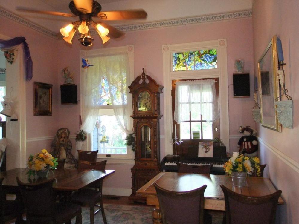 Robin'S Nest Bed & Breakfast San Andreas Buitenkant foto